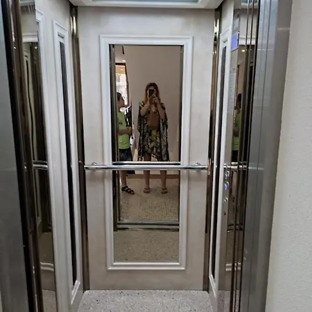 Prestige Private Apartment-studio 46 아파트 *